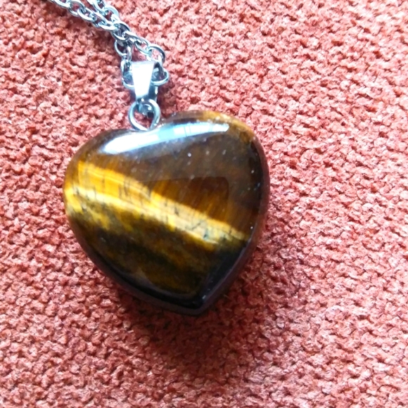 Tigers eye heart necklace - Picture 1 of 3